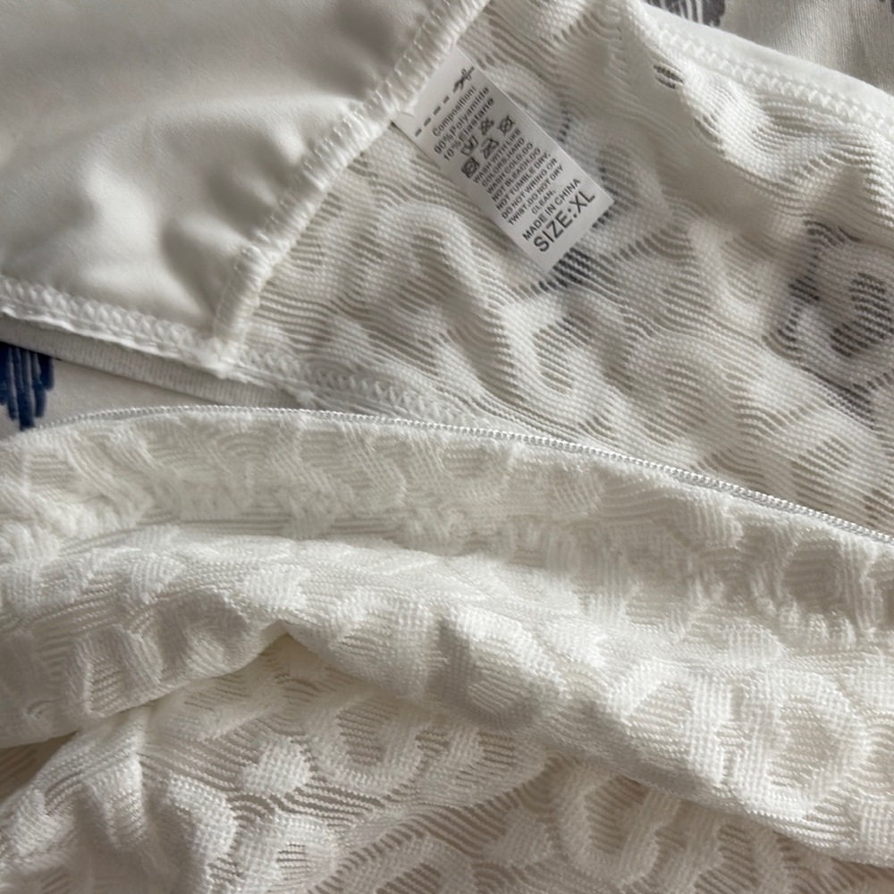 White strapless bra (xl- 36c) - Picture 3 of 5